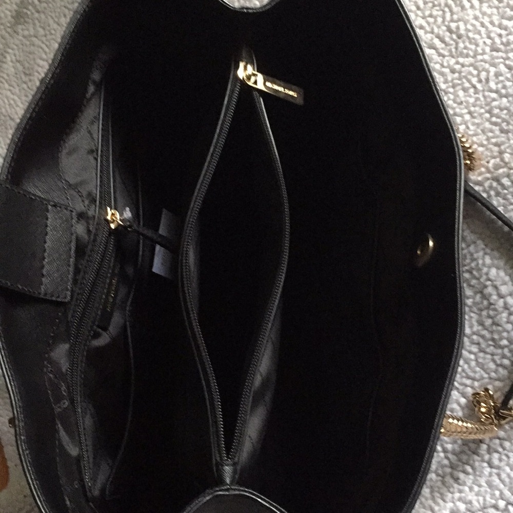 Michael Kors Ellis Leather shoulder tote - Picture 4 of 8